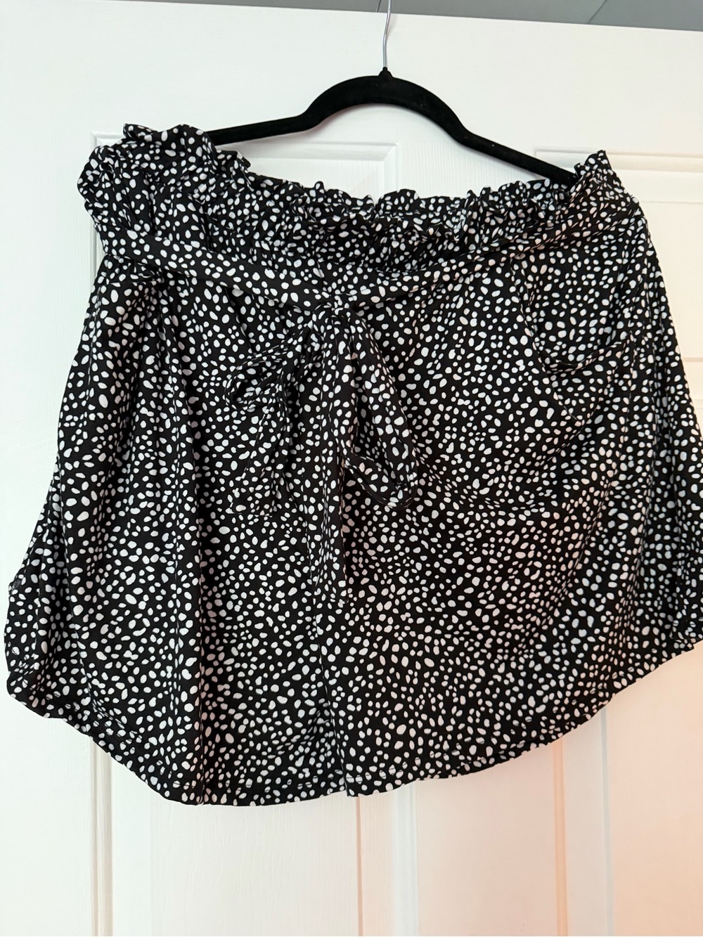 High-Waist Black & White Dot Tie-Front Women's Shorts
